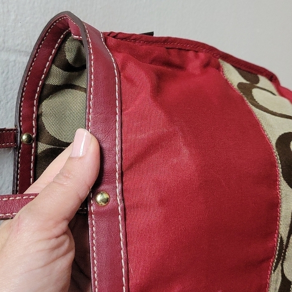 Reversible Coach signature stripe tote - Picture 11 of 12